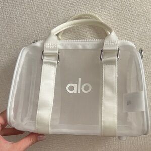 ALO Yoga Cream Transparent Cosmetic Bag